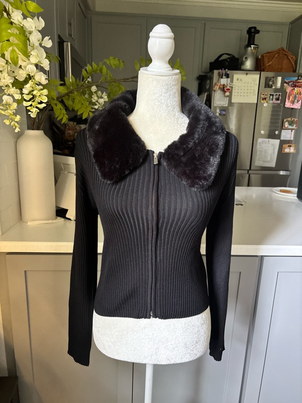 90s Style Black Ribbed Zip Cardigan with faux Fur Collar